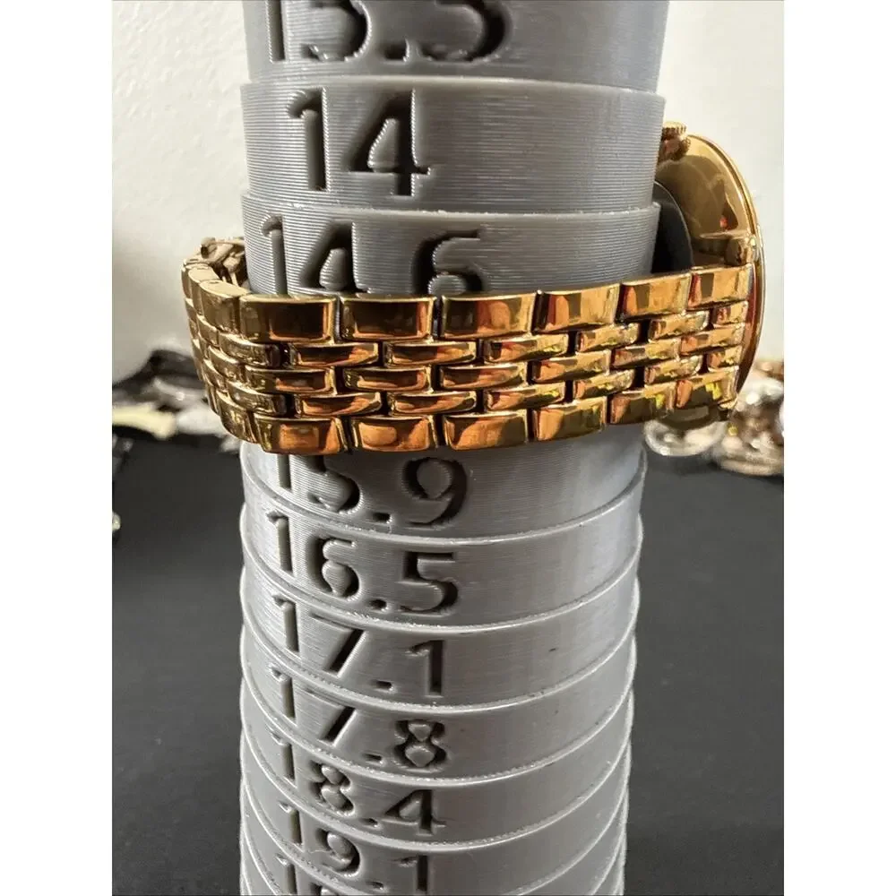 Fossil bracelet reliable handed